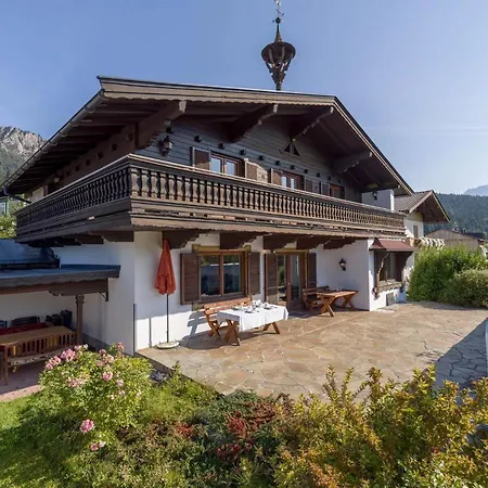 Semesterbostad Exclusive Tirol