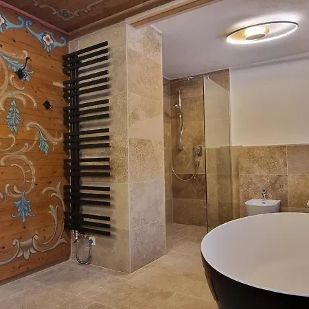 Semesterbostad Exclusive Tirol